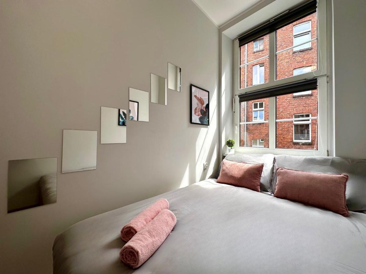 Mmrent Merci Room Гданск Екстериор снимка