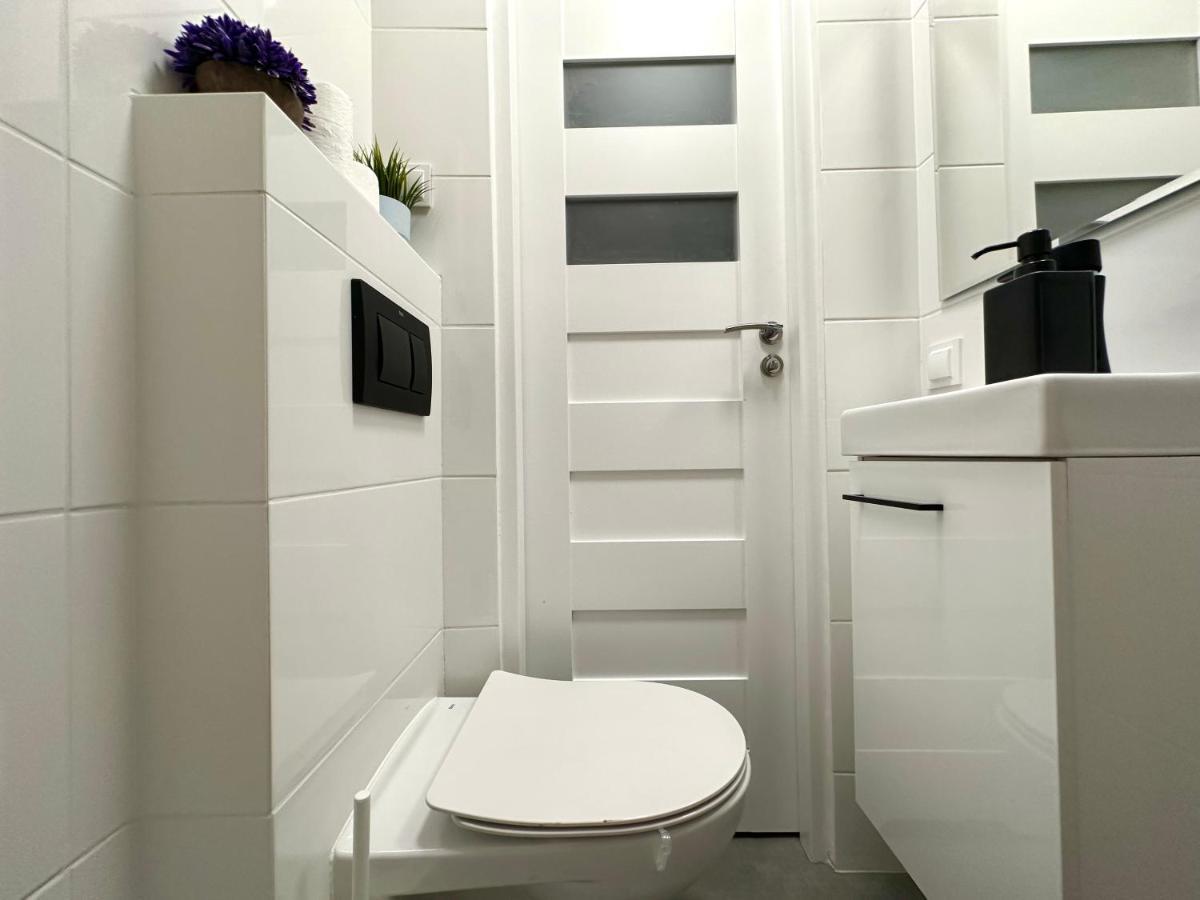 Mmrent Merci Room Гданск Екстериор снимка